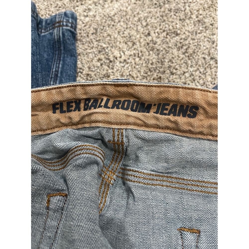 Duluth Trading Co Ballroom Flex Jeans Mens 46x30 Relaxed Fit Medium Wash Blue - Picture 3 of 10
